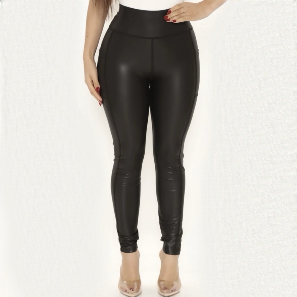 Fashion Nova Black No Hesitation Faux Leather Leggings - Medium